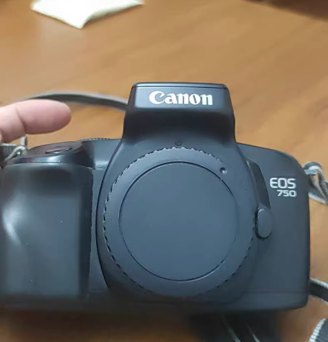 佳能EOS 750胶片单反 佳能EOS 750胶片单反